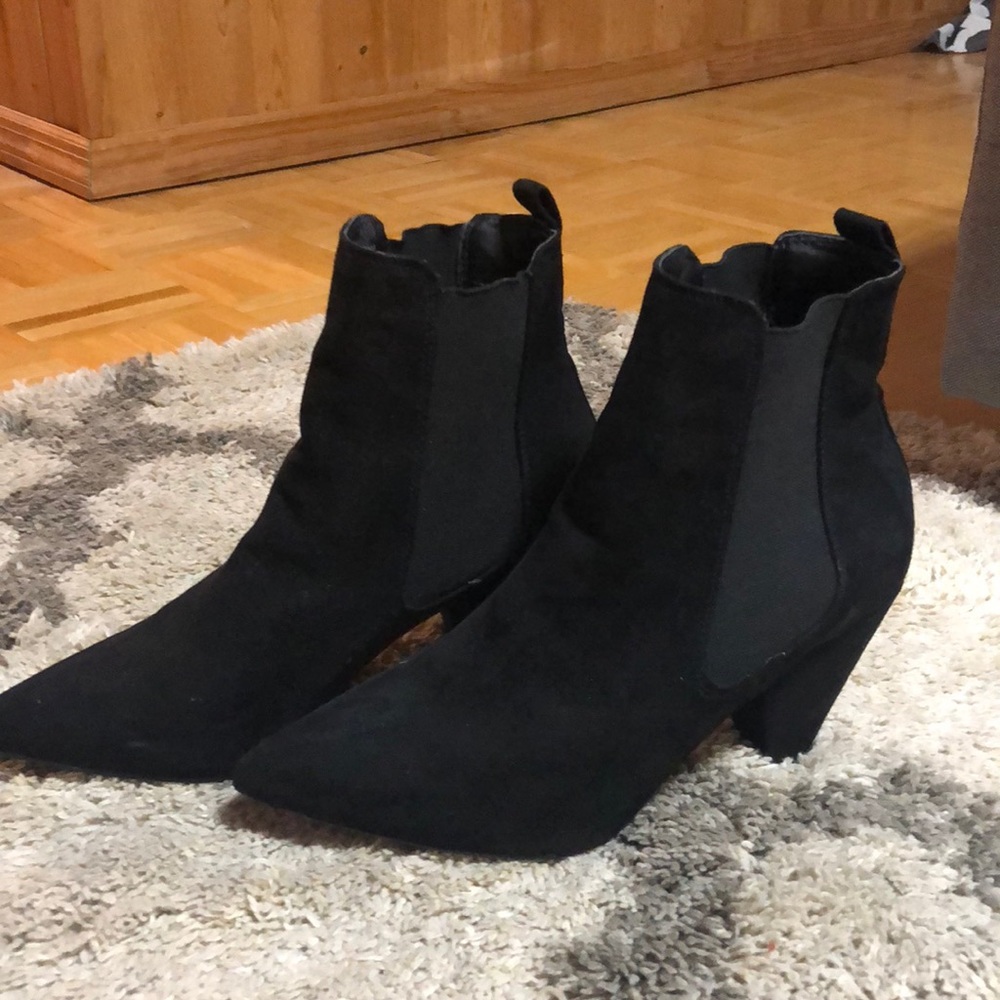 Women’s Chelsea boot